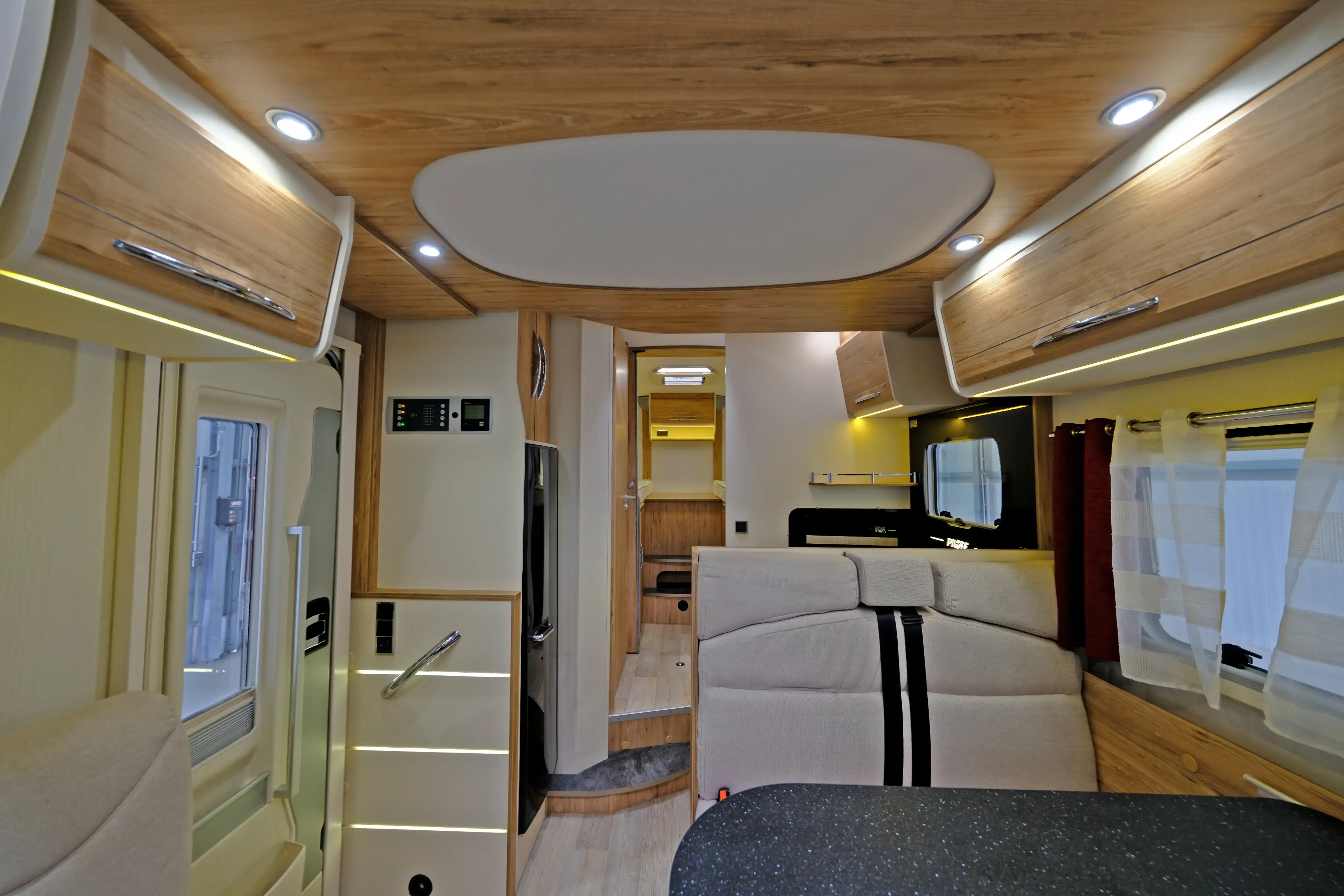 PILOTE Essentiel P 706 GJ